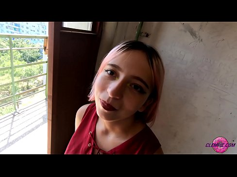 ❤️ شاگرد سينوئل چوسي ٿو هڪ اجنبي کي ٻاهر جي پوئتي ۾ - هن جي منهن تي ❤❌ معيار جنسي